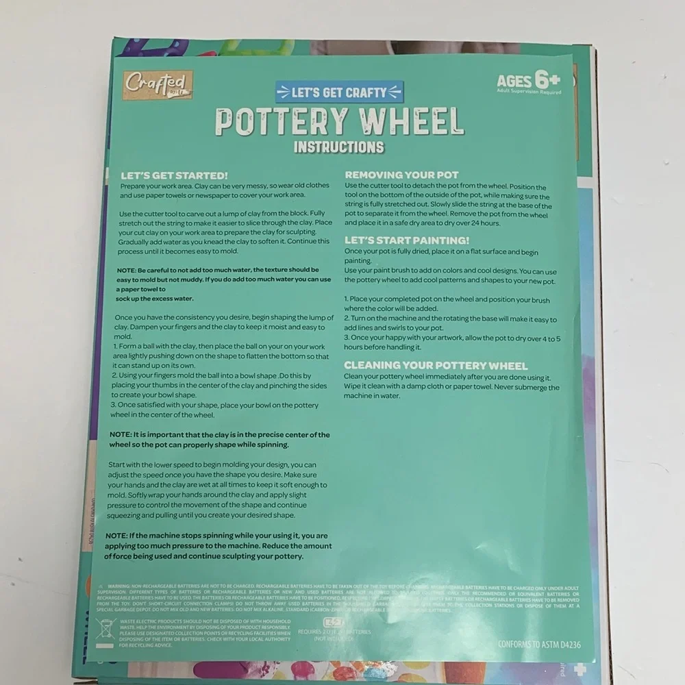 Crafted Let’s Get Crafty Pottery Wheel Kit. Brand new in the Box. Great gift 🎁